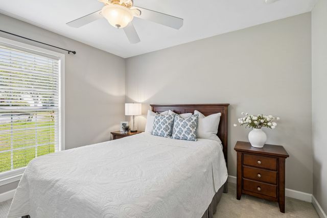 1321 Branchside Ct, Thompsons Station, TN 37179