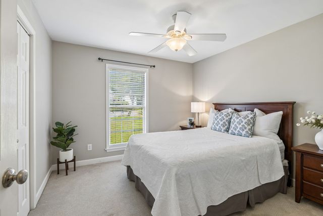 1321 Branchside Ct, Thompsons Station, TN 37179