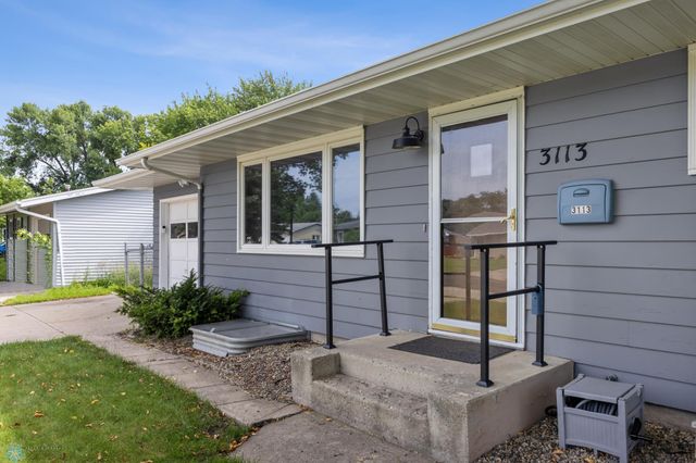 3113 8th Street N, Fargo, ND 58102