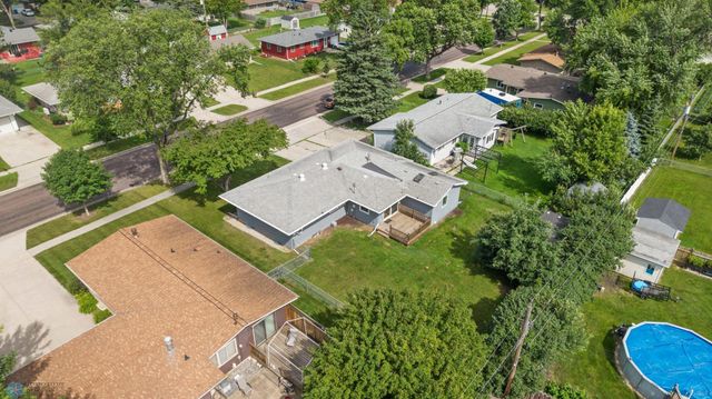 3113 8th Street N, Fargo, ND 58102