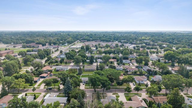 3113 8th Street N, Fargo, ND 58102