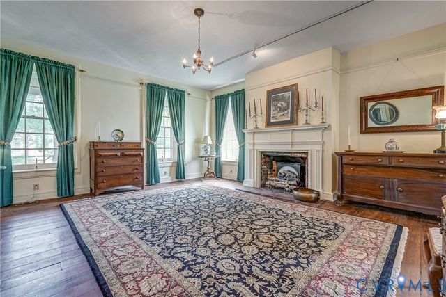 23 Courthouse Cir, Buckingham, VA 23040