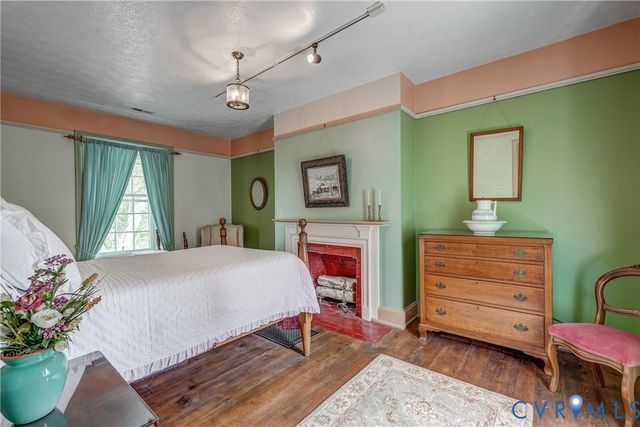 23 Courthouse Cir, Buckingham, VA 23040