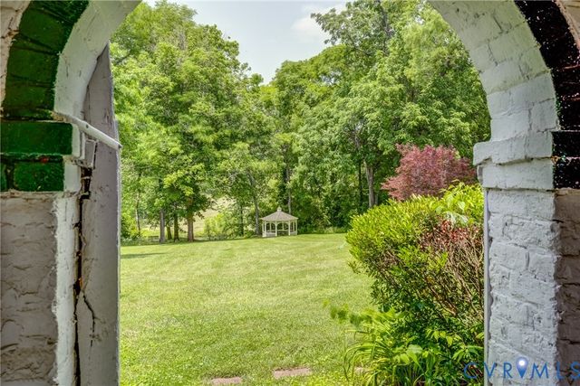 23 Courthouse Cir, Buckingham, VA 23040