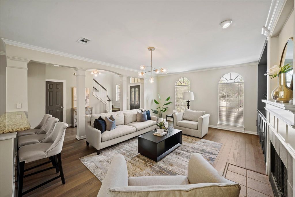 1609 Peden Street, Houston, TX 77006
