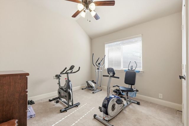 1004 Longhorn Drive, Aubrey, TX 76227