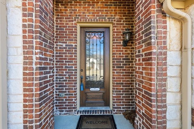 1004 Longhorn Drive, Aubrey, TX 76227