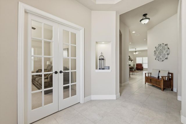 1004 Longhorn Drive, Aubrey, TX 76227