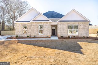 200 Collins Estate Avenue, Centerville, GA 31028