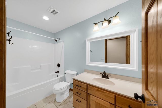5103 MISTY WOODS LN, Rapid City, SD 57701