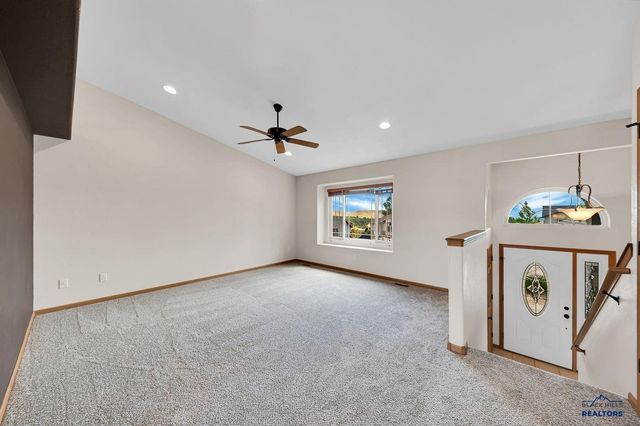 5103 MISTY WOODS LN, Rapid City, SD 57701