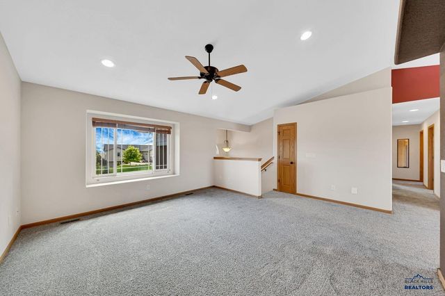 5103 MISTY WOODS LN, Rapid City, SD 57701