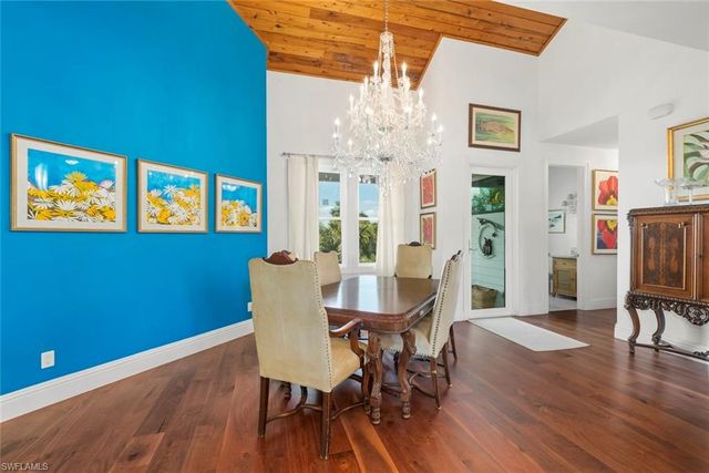 1428 Albatross RD, Sanibel, FL 33957