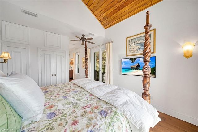 1428 Albatross RD, Sanibel, FL 33957