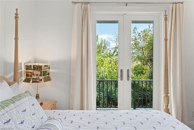 1428 Albatross RD, Sanibel, FL 33957