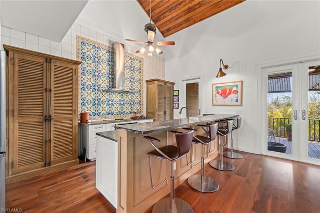 1428 Albatross RD, Sanibel, FL 33957