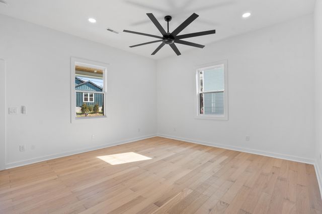2006 E 12th St Street, Chattanooga, TN 37404