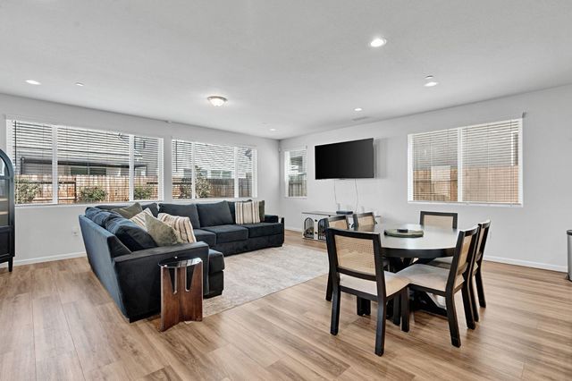 4159 Purvis Avenue, Clovis, CA 93619