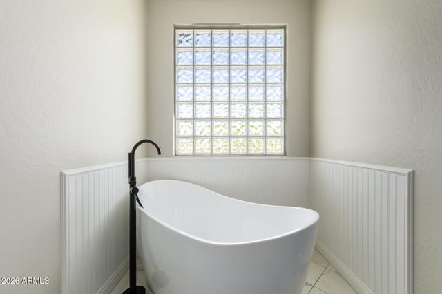 12904 W CHUCKS Avenue, Peoria, AZ 85383