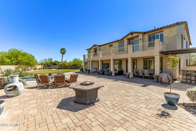 12904 W CHUCKS Avenue, Peoria, AZ 85383