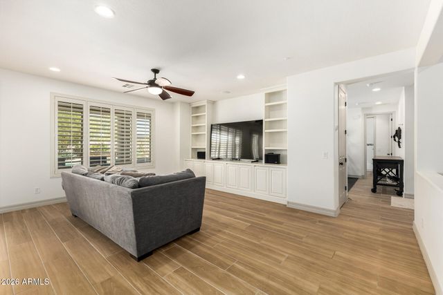 12904 W CHUCKS Avenue, Peoria, AZ 85383