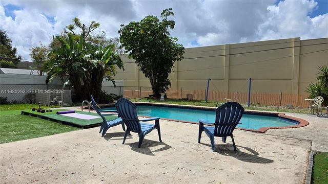 2100 N 62nd Ave, Hollywood, FL 33024