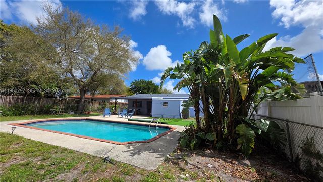 2100 N 62nd Ave, Hollywood, FL 33024