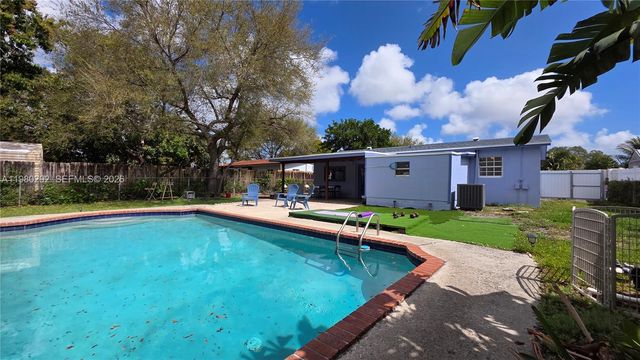 2100 N 62nd Ave, Hollywood, FL 33024