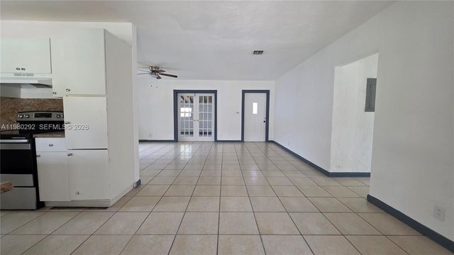 2100 N 62nd Ave, Hollywood, FL 33024
