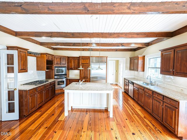 4901 Stoneridge Drive, Raleigh, NC 27612