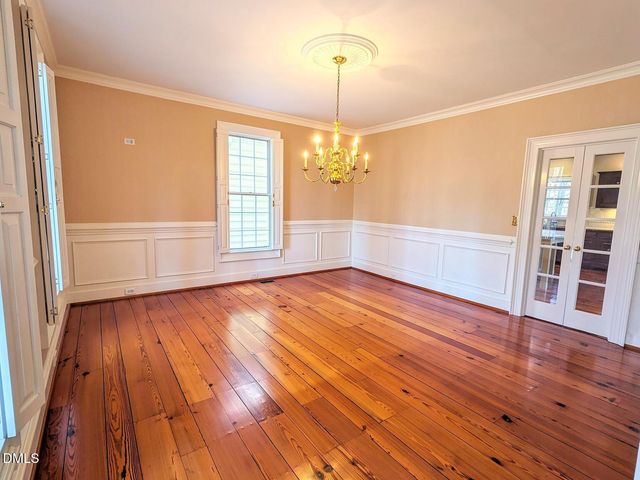 4901 Stoneridge Drive, Raleigh, NC 27612