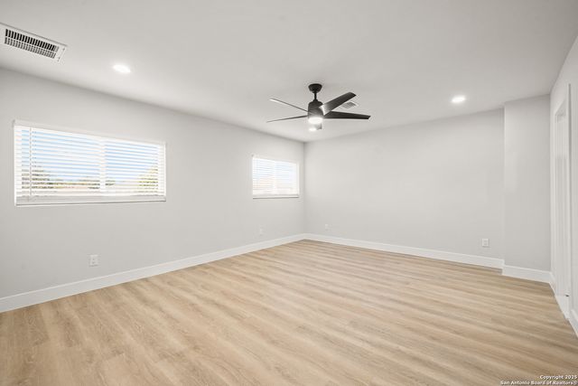 523 Las Puertas, San Antonio, TX 78245