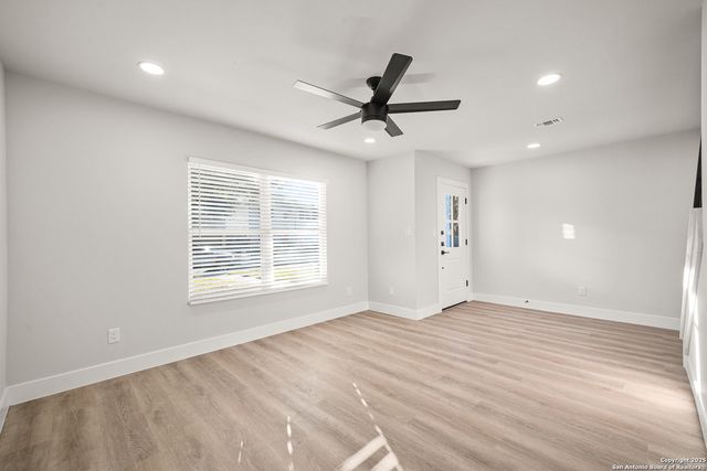 523 Las Puertas, San Antonio, TX 78245