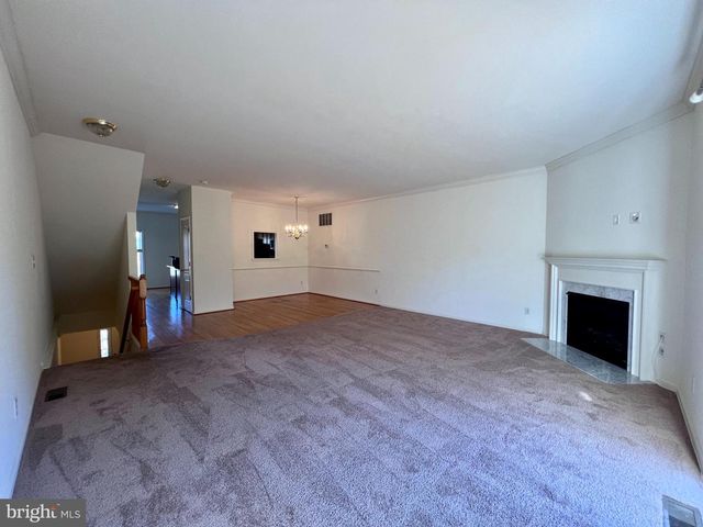 152 PUMPKIN PATCH LN, Hockessin, DE 19707