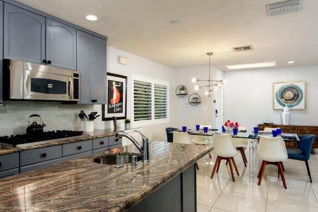 263 E Morongo Road, Palm Springs, CA 92264