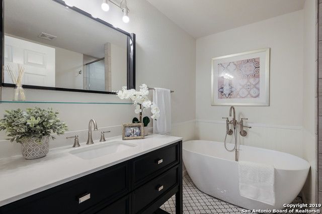 743 Robinhood, San Antonio, TX 78209