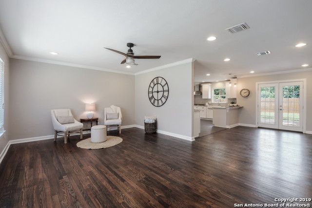 743 Robinhood, San Antonio, TX 78209