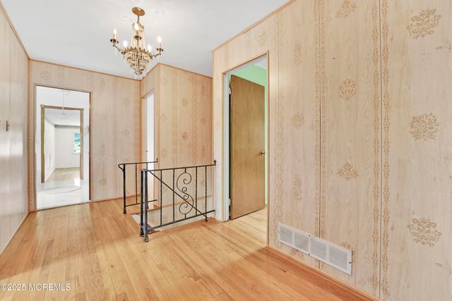 32 Woods Road, Freehold, NJ 07728