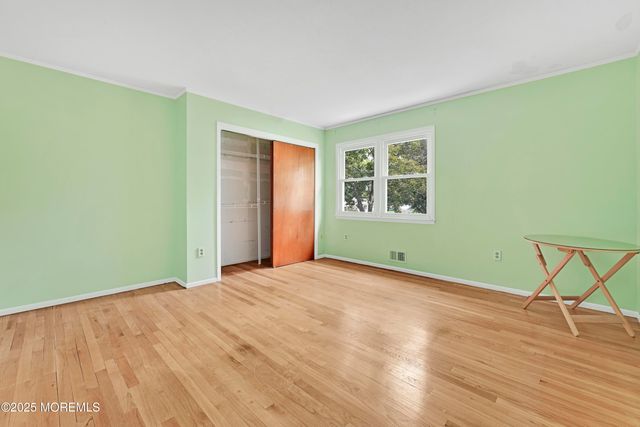 32 Woods Road, Freehold, NJ 07728