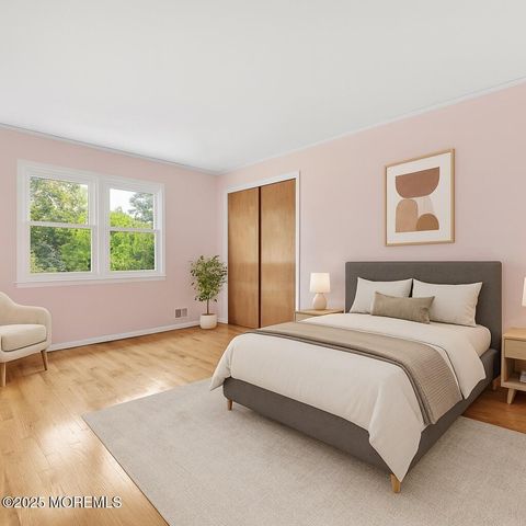 32 Woods Road, Freehold, NJ 07728