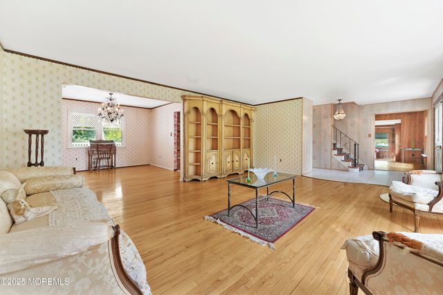 32 Woods Road, Freehold, NJ 07728