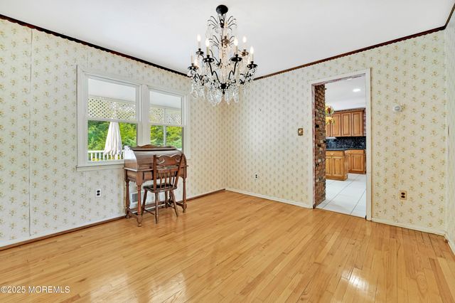 32 Woods Road, Freehold, NJ 07728