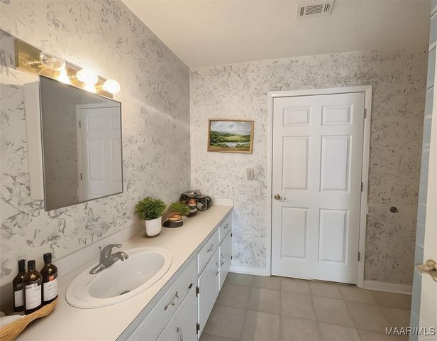 1826 Highway 14 . W, Prattville, AL 36067