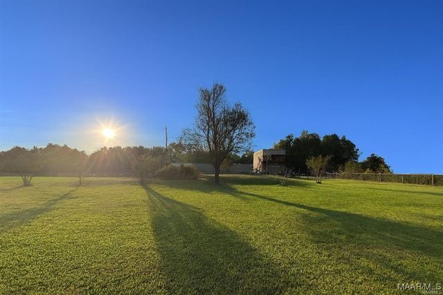 1826 Highway 14 . W, Prattville, AL 36067