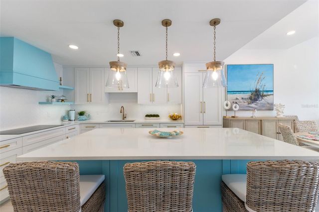 1750 BENJAMIN FRANKLIN DRIVE 1D, Sarasota, FL 34236