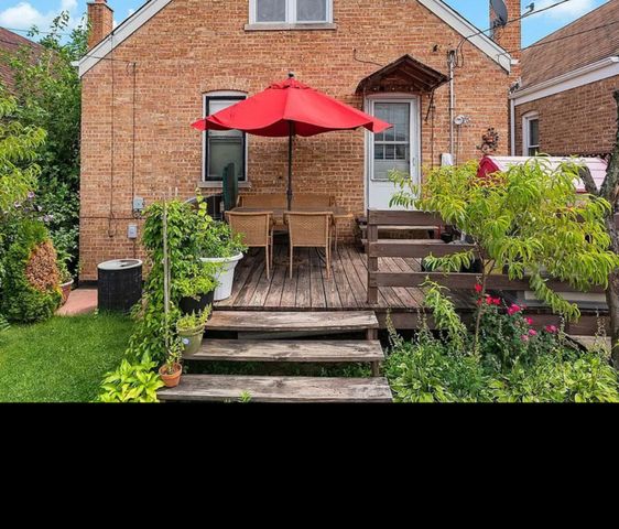 5828 S KILBOURN Avenue, Chicago, IL 60629