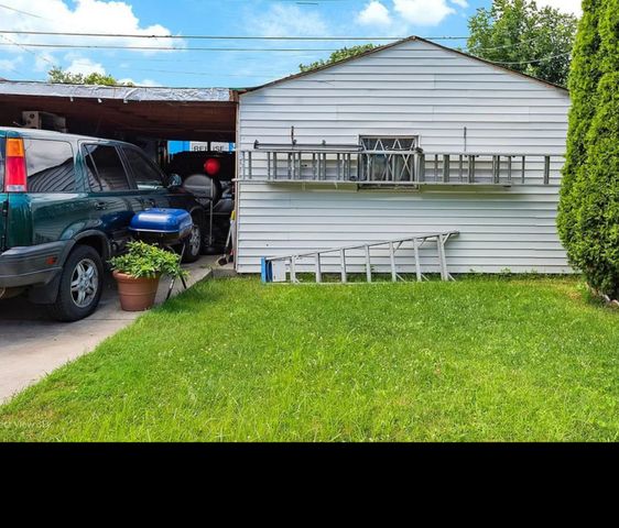 5828 S KILBOURN Avenue, Chicago, IL 60629