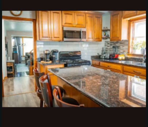5828 S KILBOURN Avenue, Chicago, IL 60629