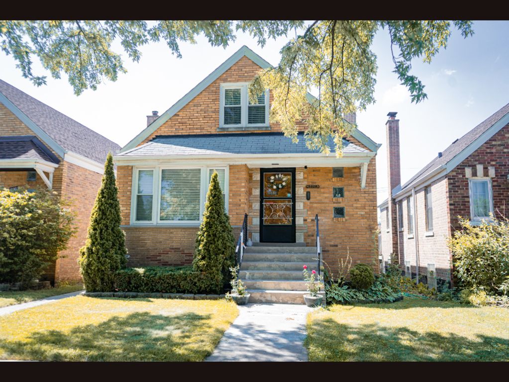 5828 S KILBOURN Avenue, Chicago, IL 60629