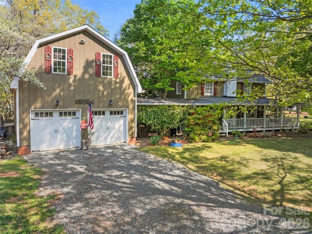 101 Sunnywood Lane, Charlotte, NC 28270